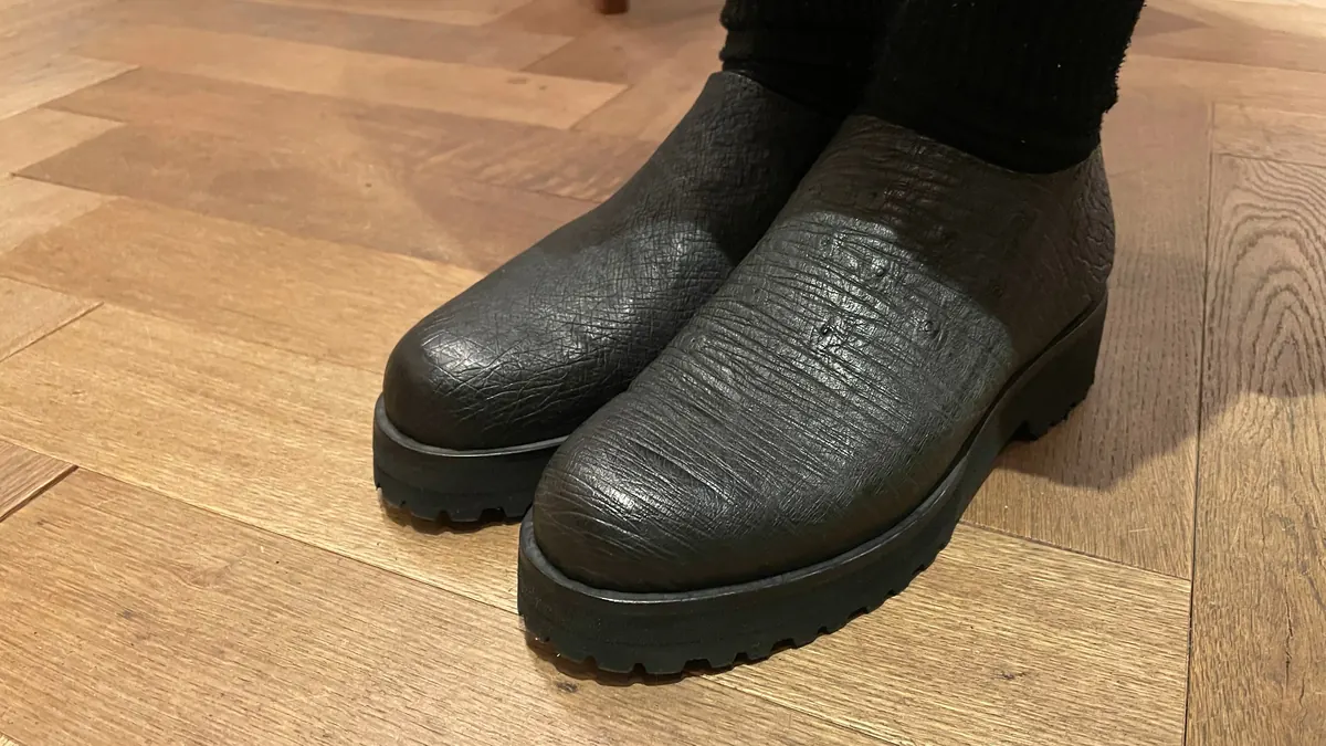 お客様に合わせて仕立てた靴の製作例5